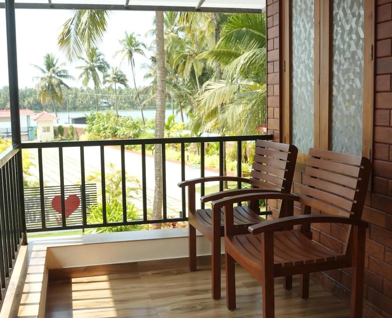 Payyannur Tropical Blue Resort בית הארחה